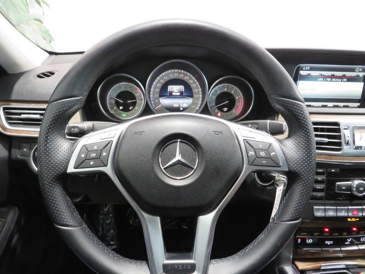 Used 2014 Mercedes-Benz E 350 Sedan image 14