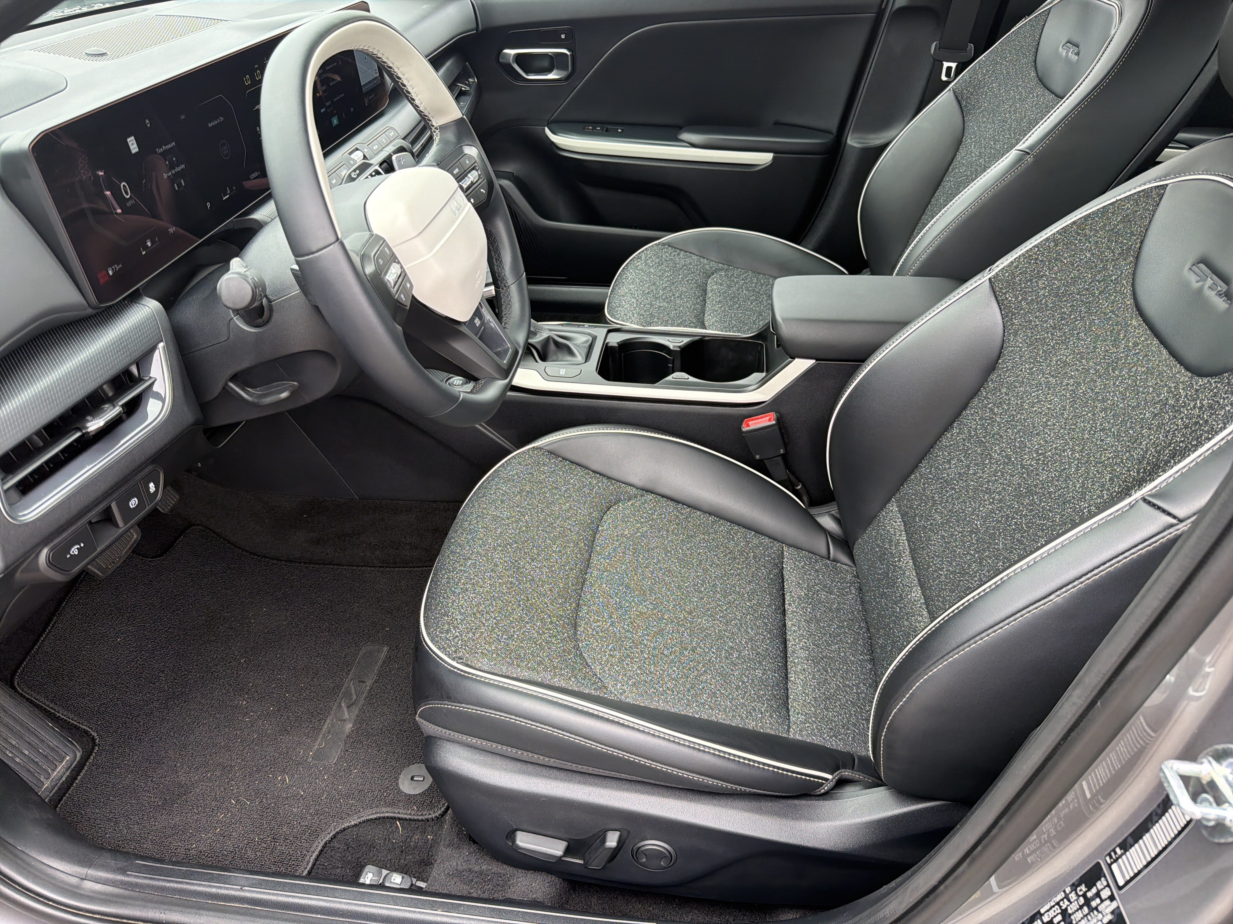 Used 2025 Kia K4 GT-Line w/ GT-Line Sunroof Package FWD image 18