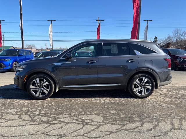 Certified 2022 Kia Sorento SX w/ Panoramic Sunroof Package image 5