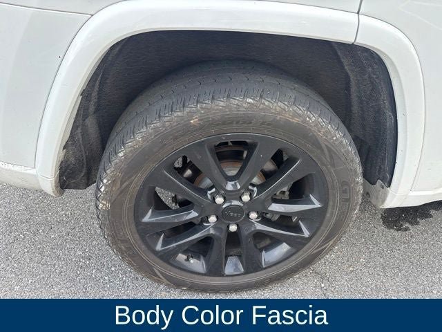 Used 2018 Jeep Grand Cherokee Altitude AWD/4WD image 27