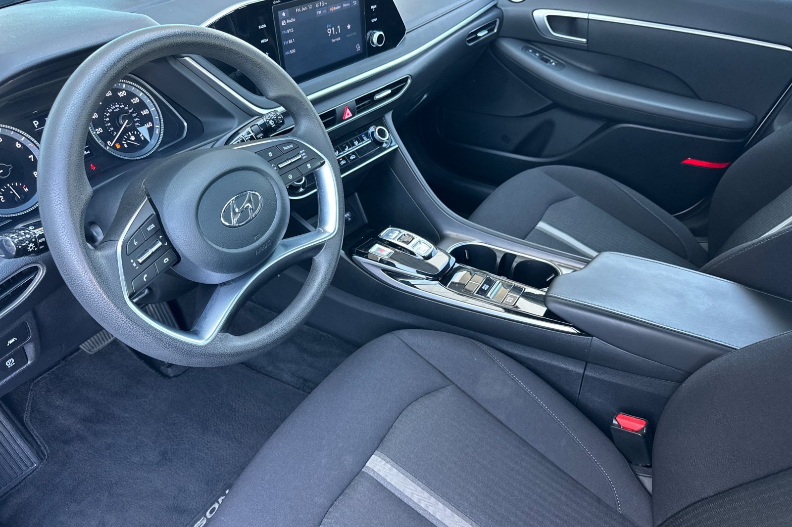 Used 2023 Hyundai Sonata SE FWD image 9