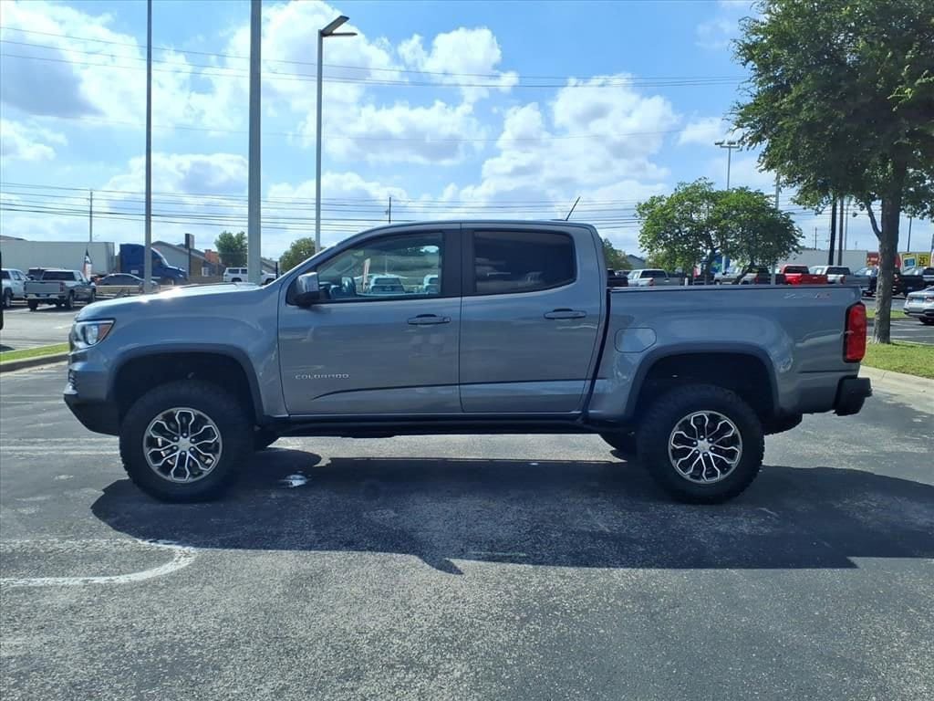 Used 2022 Chevrolet Colorado ZR2 w/ LPO, Power Package AWD/4WD image 10