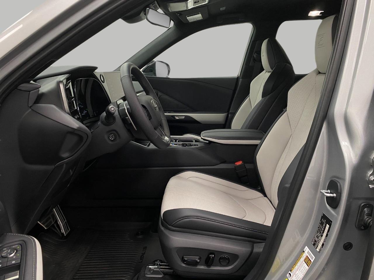New 2026 Lexus TX 500h AWD w/ Technology Package image 63