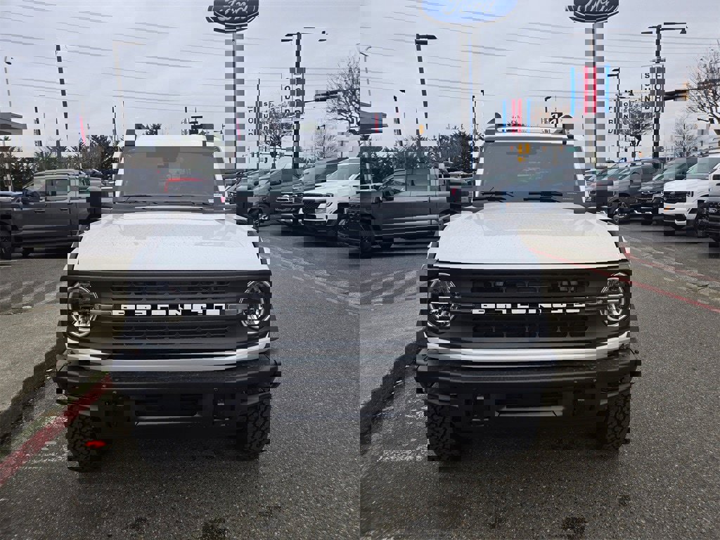 New 2025 Ford Bronco Big Bend w/ Black Diamond Package image 2