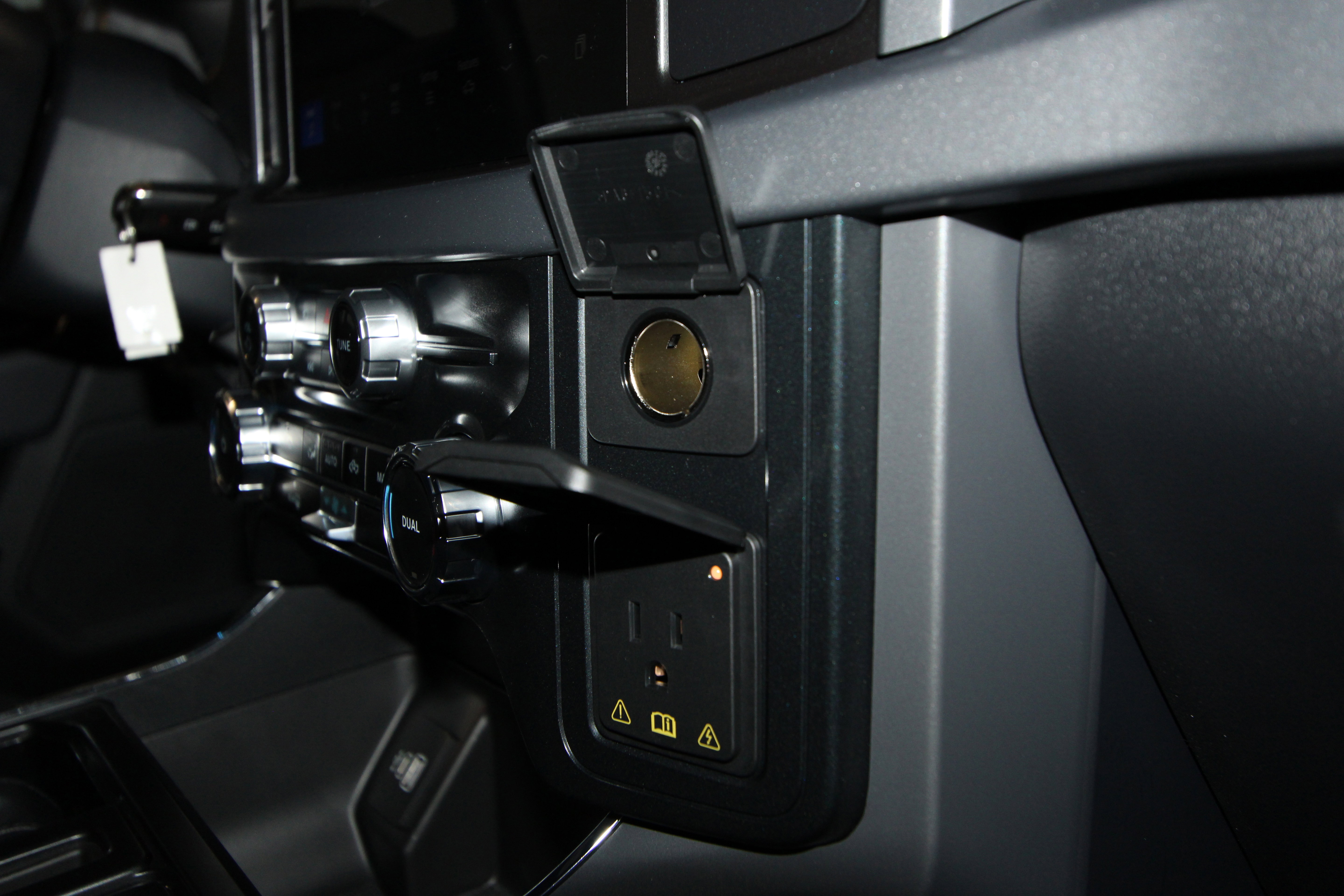 New 2026 Ford F150 XLT w/ Mobile Office Package AWD/4WD image 20