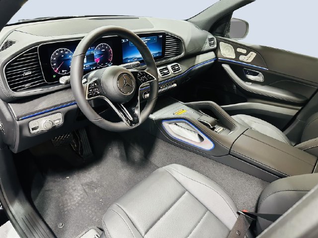 New 2026 Mercedes-Benz GLS 450 4MATIC image 5