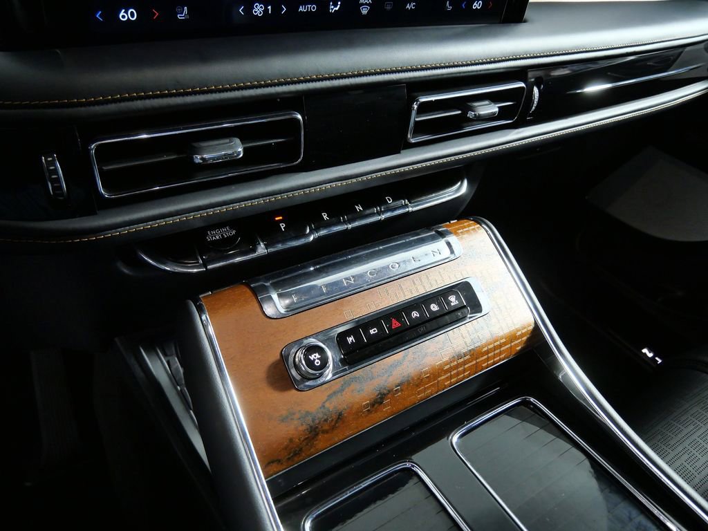 Certified 2025 Lincoln Aviator Black Label AWD/4WD image 20