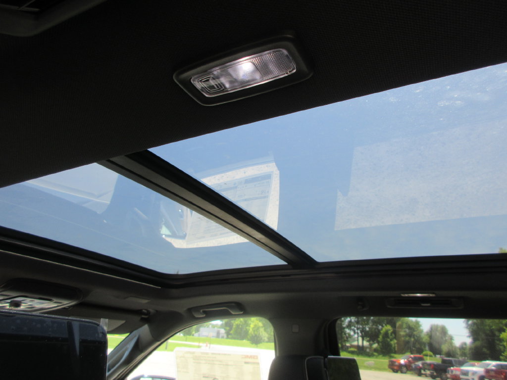 New 2026 GMC Yukon XL Elevation AWD/4WD image 16