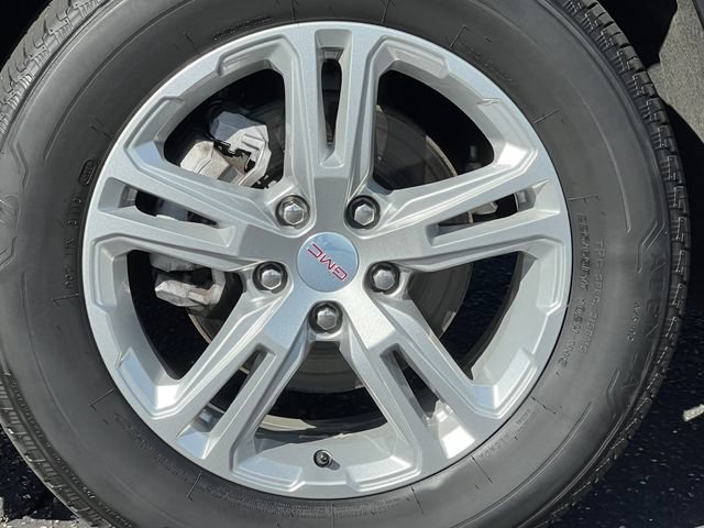 Used 2023 GMC Terrain SLE w/ Driver Convenience Package AWD/4WD image 6