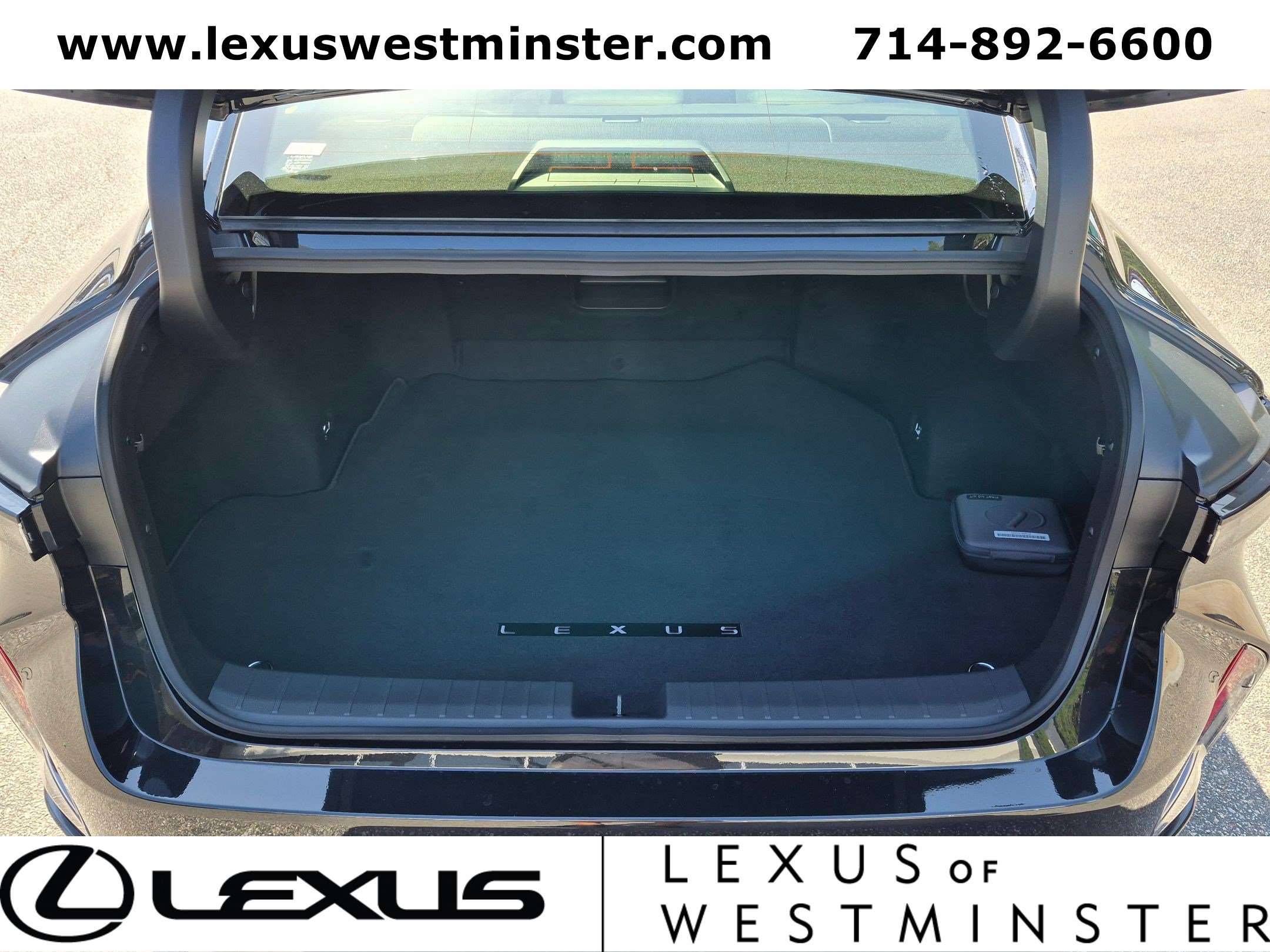 New 2026 Lexus ES 350e FWD image 8