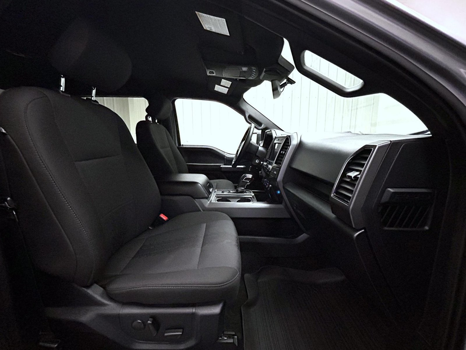 Used 2020 Ford F150 XLT w/ Equipment Group 302A Luxury AWD/4WD image 15
