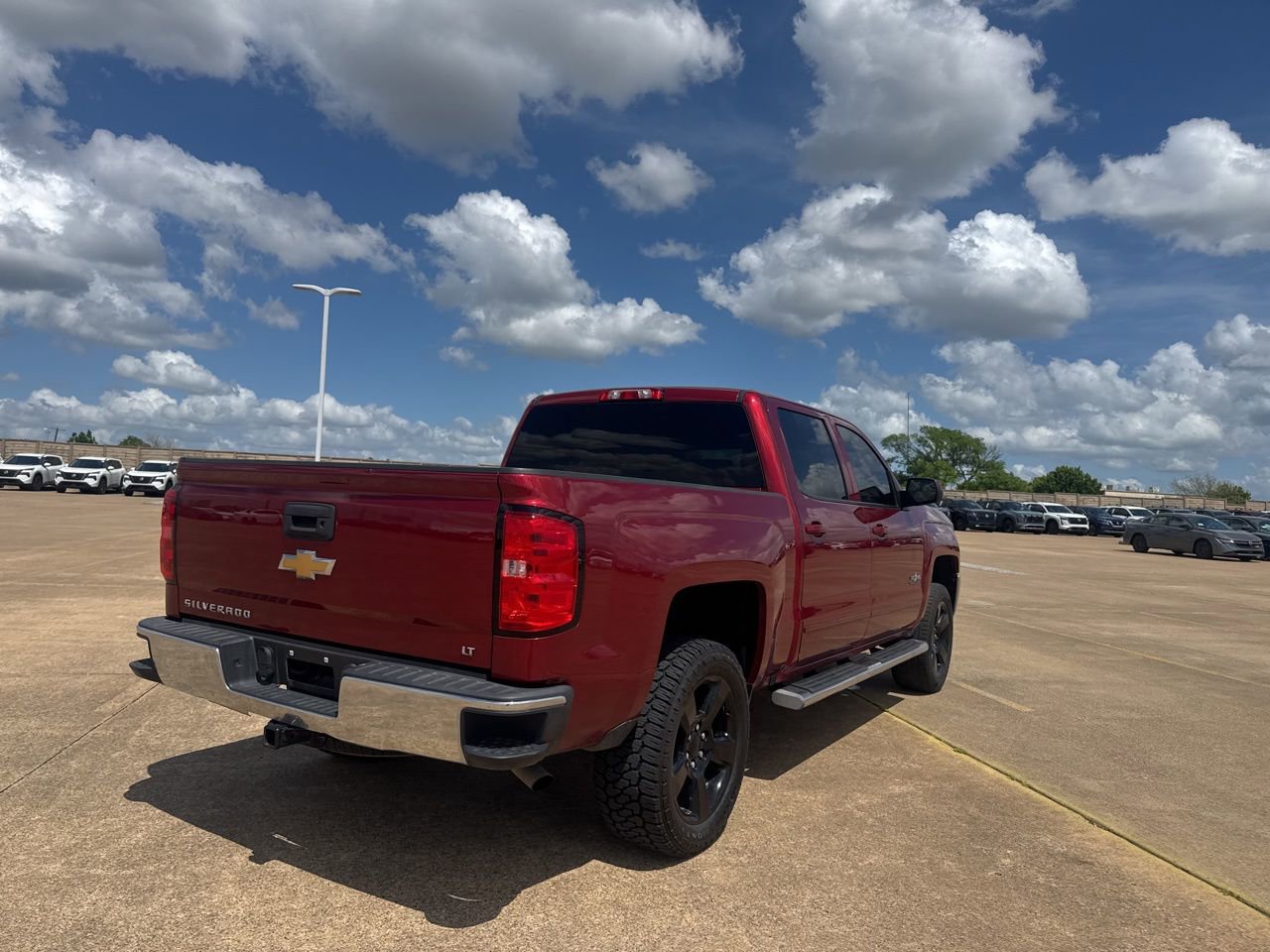 Used 2018 Chevrolet Silverado 1500 LT w/ Texas Edition image 24