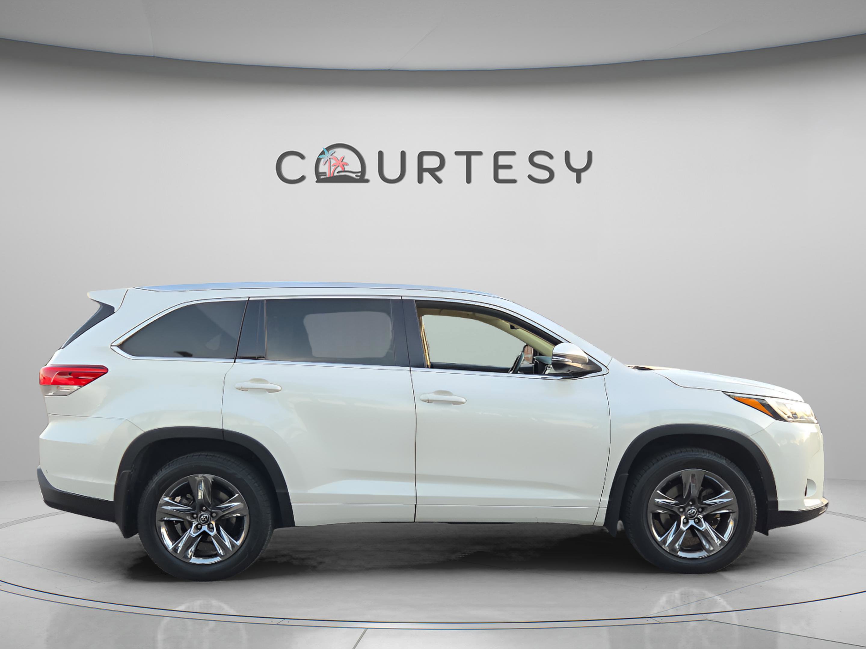 Used 2018 Toyota Highlander Limited Platinum image 7