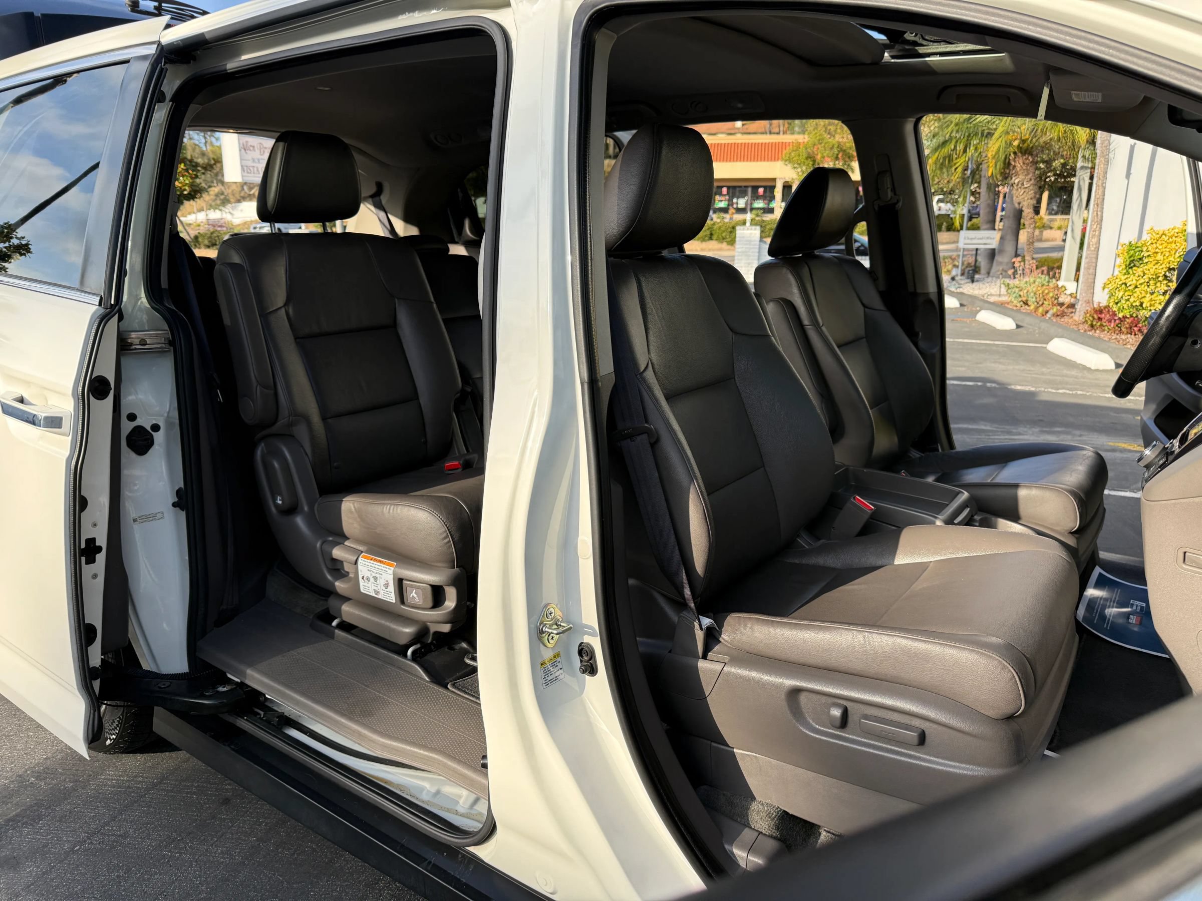 Used 2016 Honda Odyssey EX-L image 34