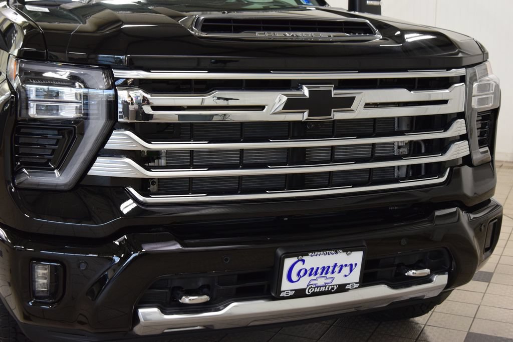 New 2026 Chevrolet Silverado 2500 High Country w/ High Country Premium Package AWD/4WD image 13