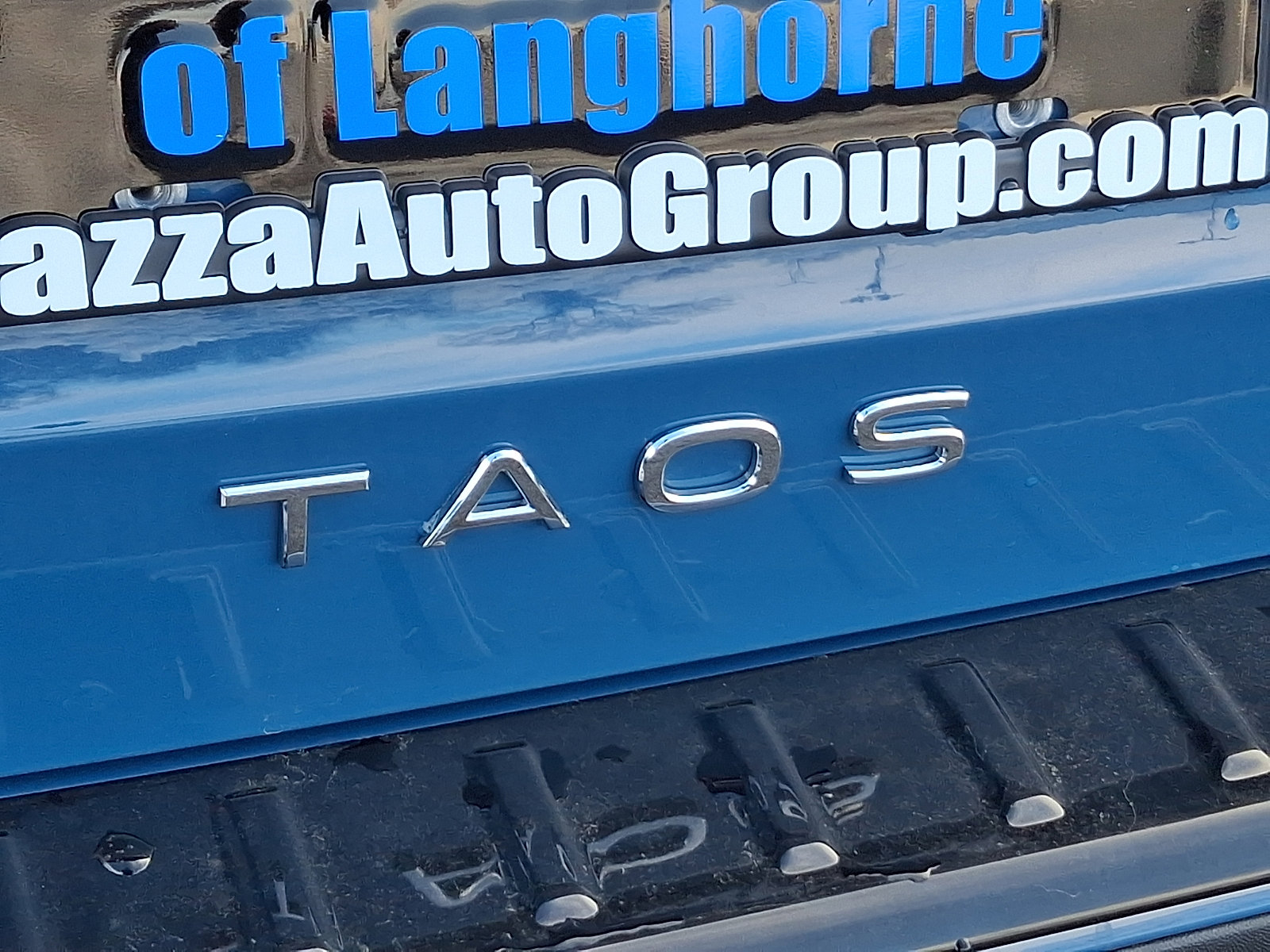 Certified 2025 Volkswagen Taos S image 30