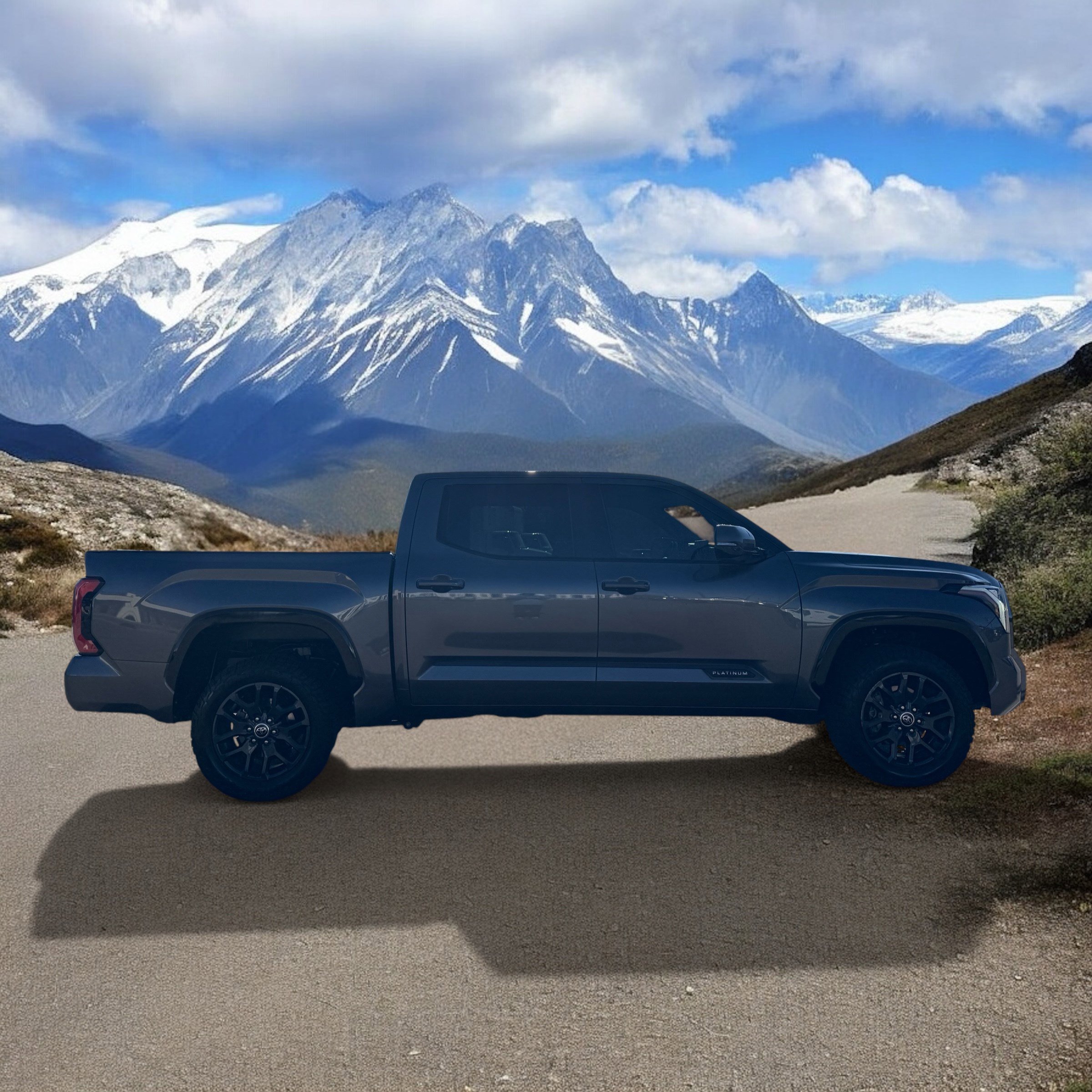 Used 2023 Toyota Tundra Platinum AWD/4WD image 6