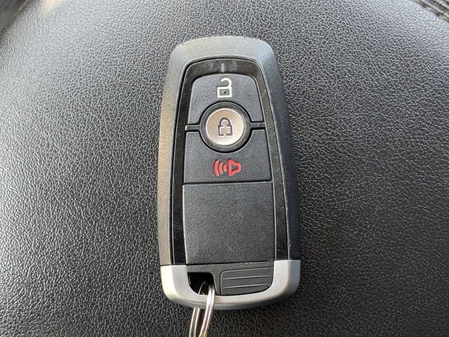 Used 2022 Ford Edge SEL image 29