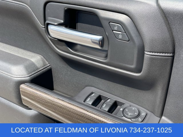 Used 2021 Chevrolet Silverado 1500 LT Trail Boss w/ Convenience Package II AWD/4WD image 22