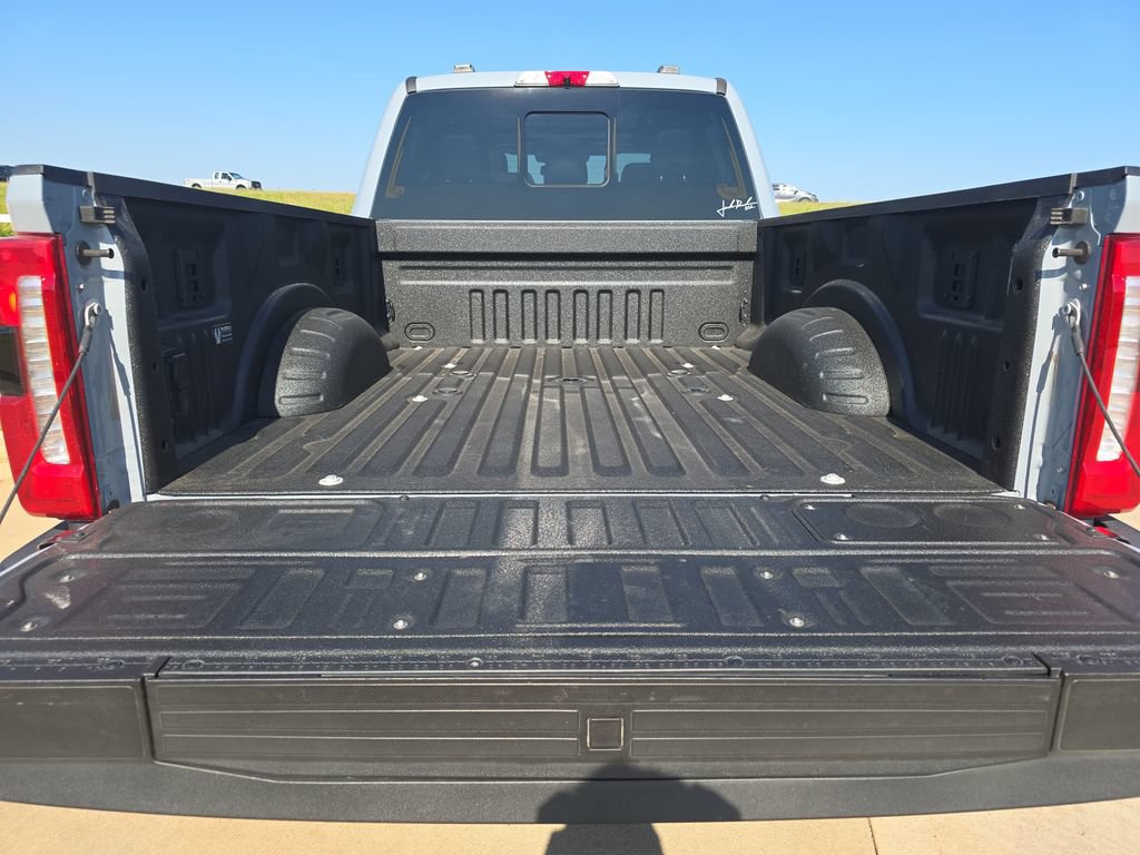 Used 2024 Ford F250 Lariat w/ Lariat Ultimate Package AWD/4WD image 12