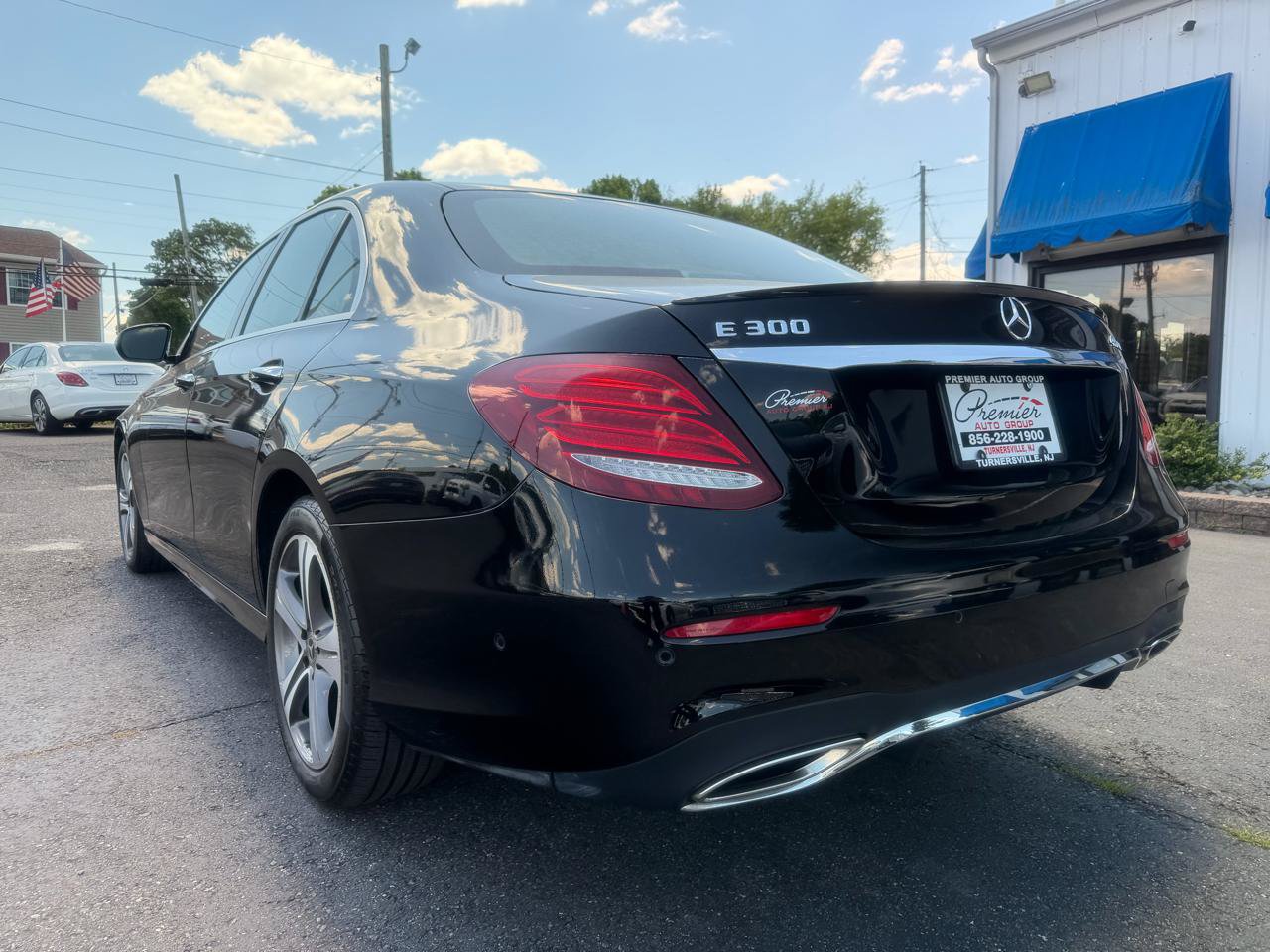 Used 2018 Mercedes-Benz E 300 4MATIC image 7