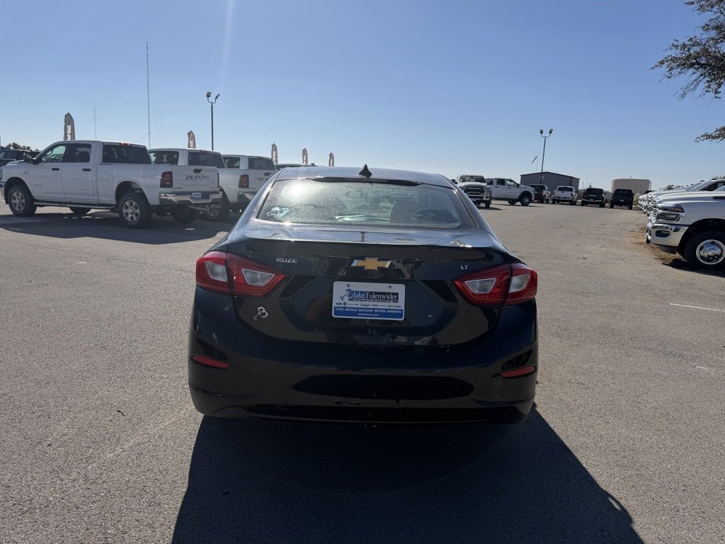 Used 2019 Chevrolet Cruze LT w/ LT Fleet Convenience Package image 4