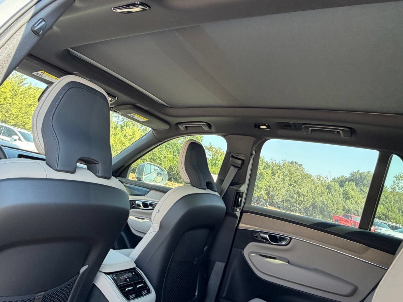 New 2026 Volvo XC90 T8 Plus AWD/4WD image 22