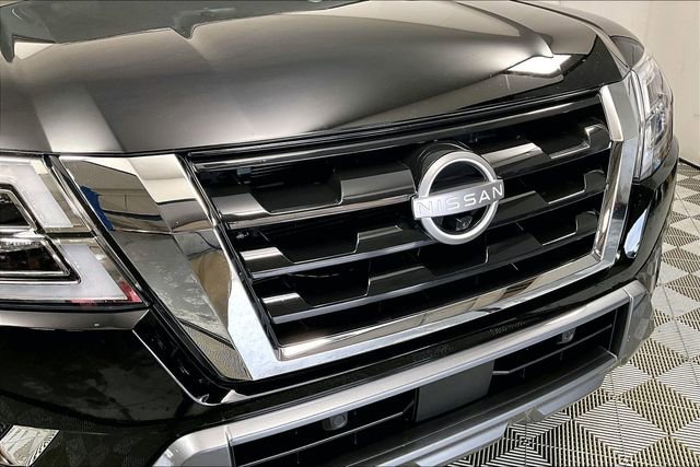 Used 2024 Nissan Armada Platinum w/ Cargo Package image 31