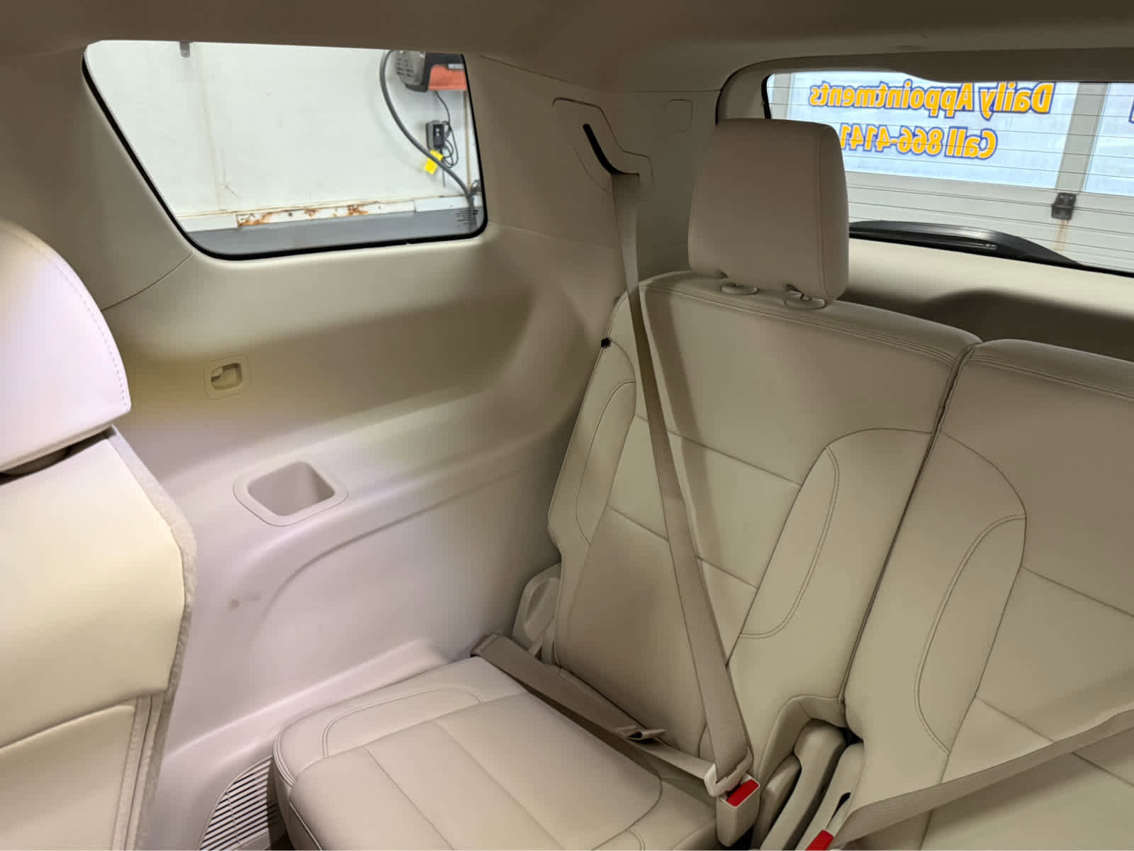 Used 2023 GMC Acadia Denali w/ Denali Technology Package image 20