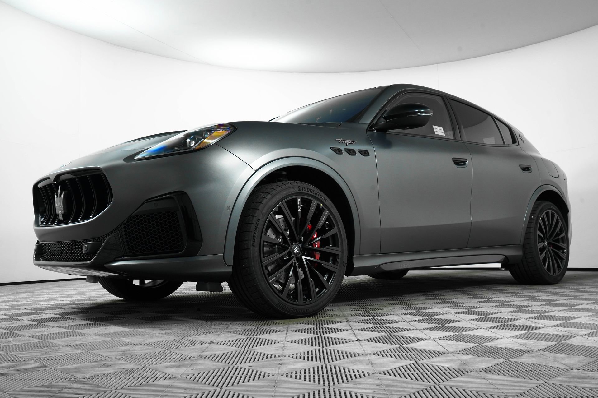 New 2025 Maserati Grecale Trofeo image 8