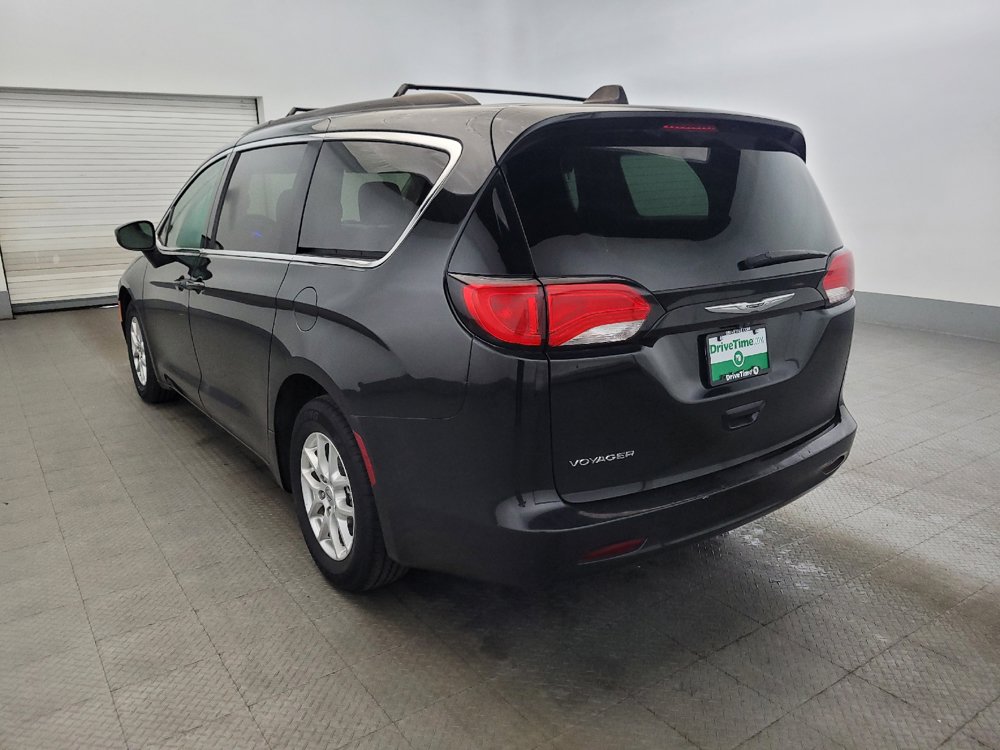 Used 2021 Chrysler Voyager Lxi FWD image 5