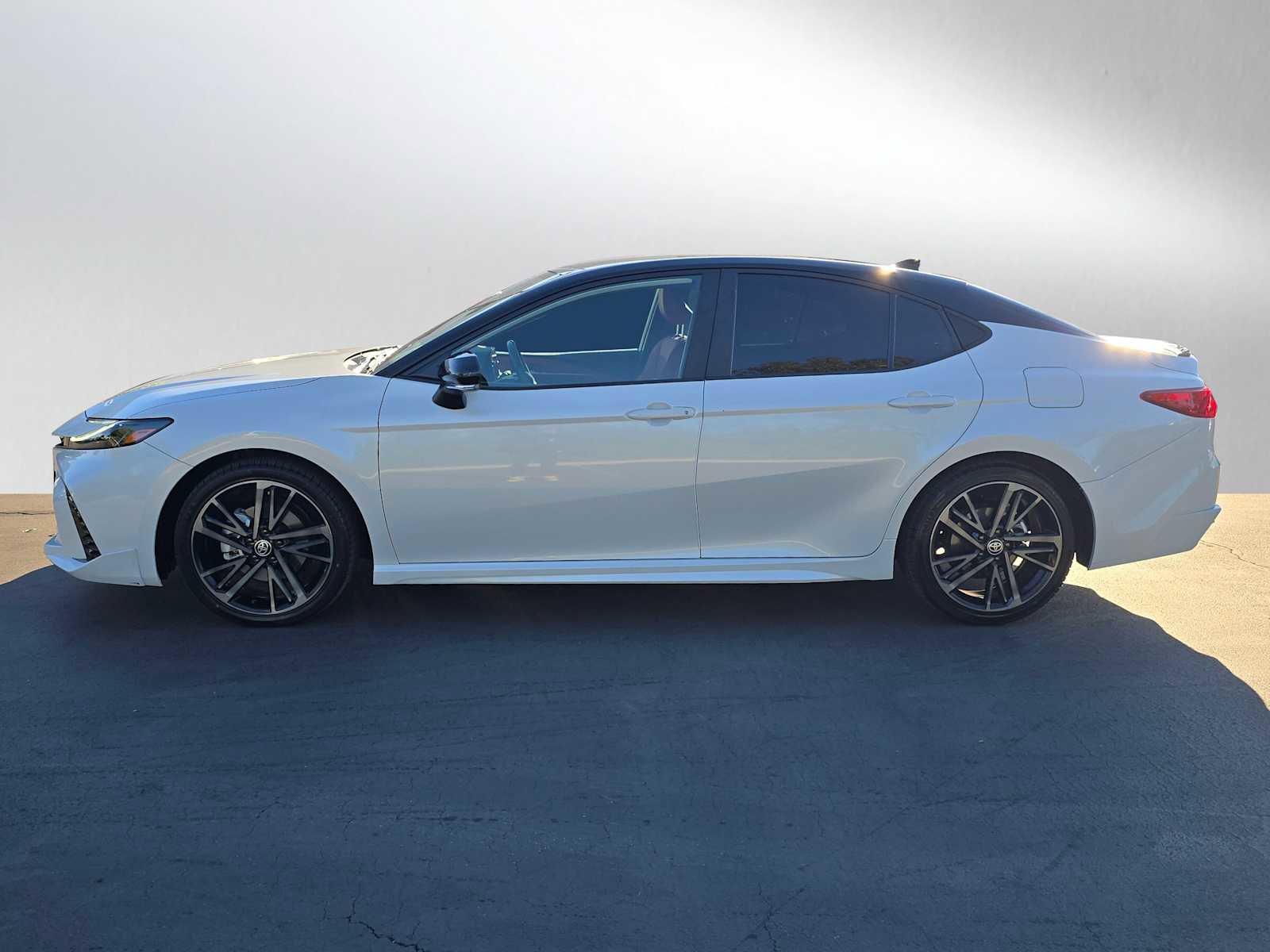 Used 2025 Toyota Camry XSE image 6