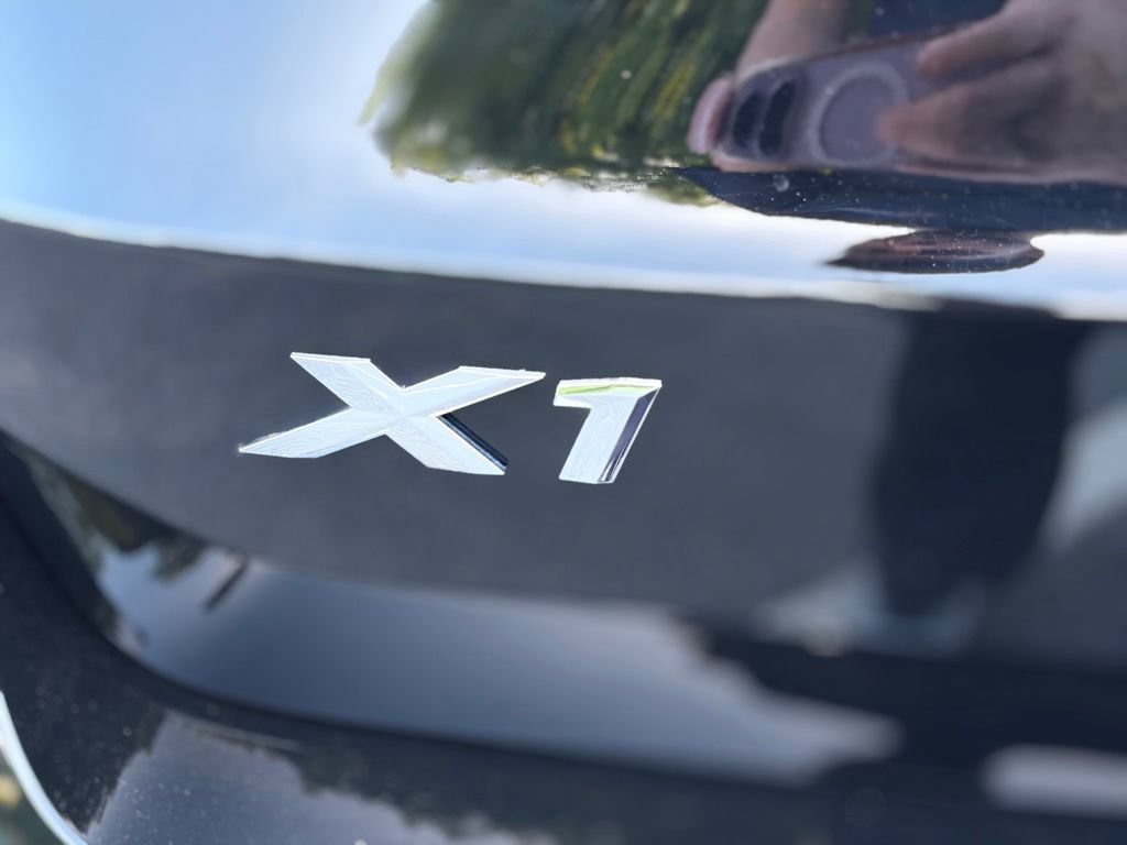 Certified 2025 BMW X1 xDrive28i w/ Technology Package AWD/4WD image 6