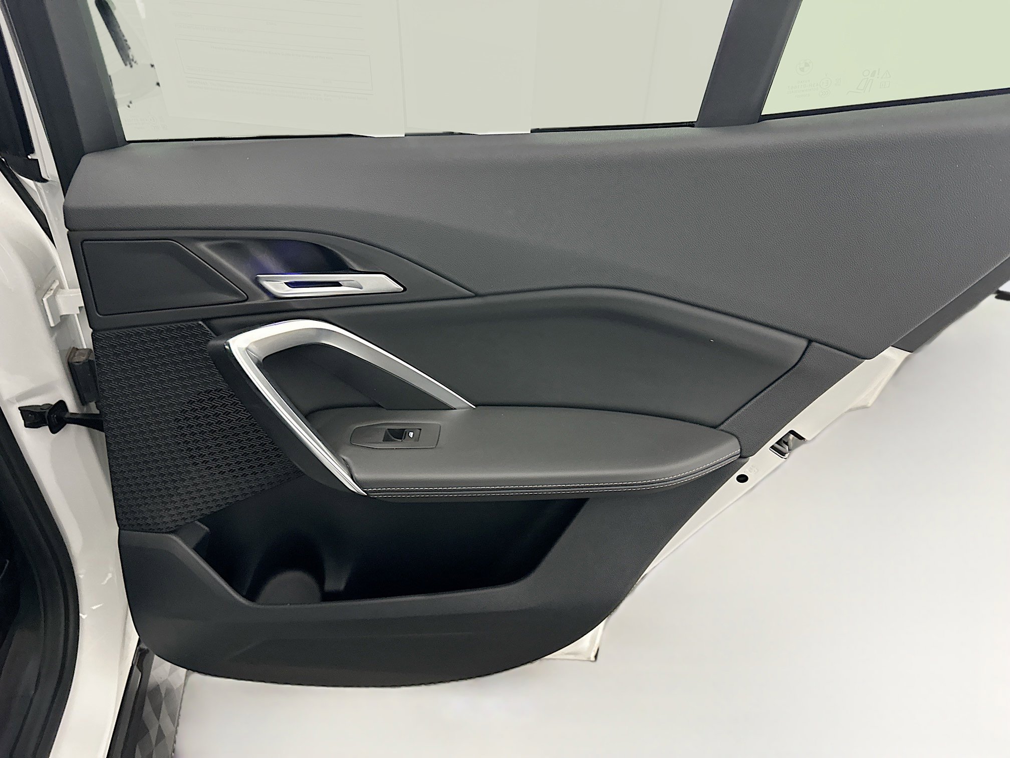 Used 2025 BMW X2 xDrive28i image 32