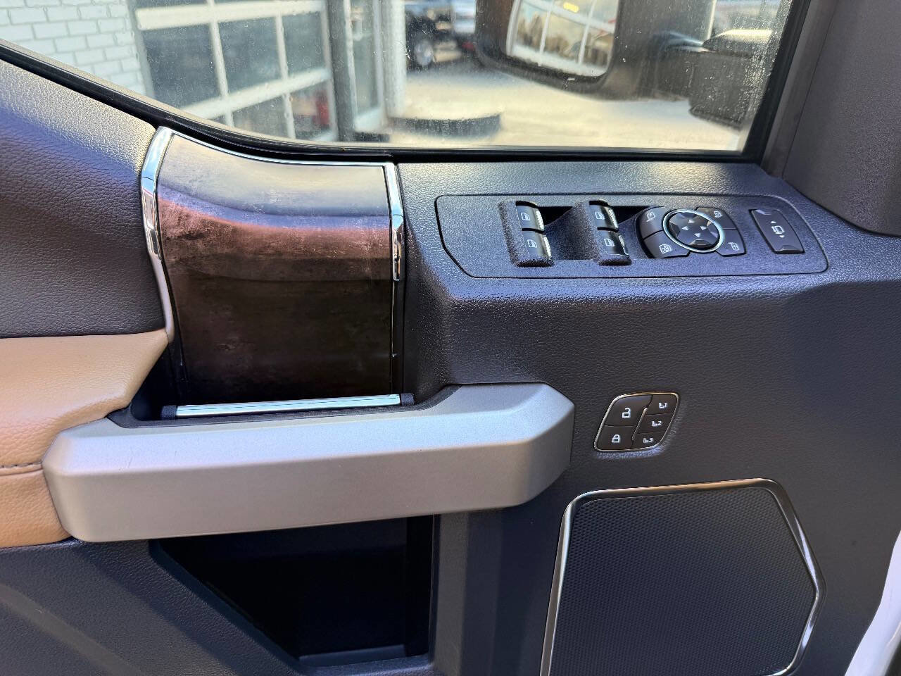 Used 2022 Ford F250 Lariat w/ Lariat Value Package image 21