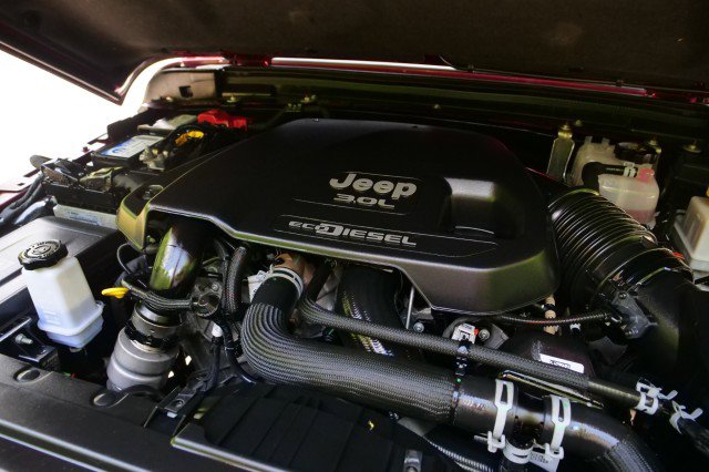 Used 2022 Jeep Gladiator Sport AWD/4WD image 9