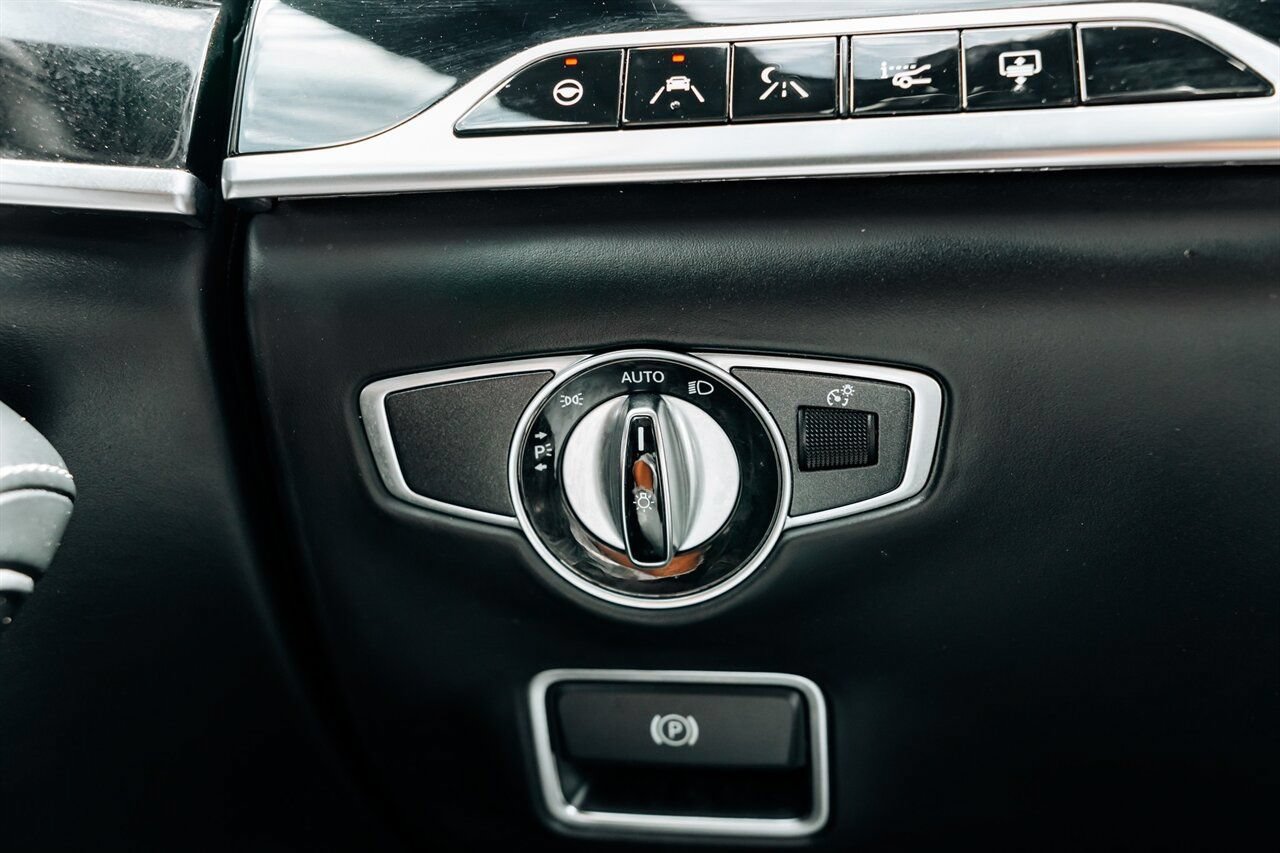 Used 2018 Mercedes-Benz Maybach S 650 image 31