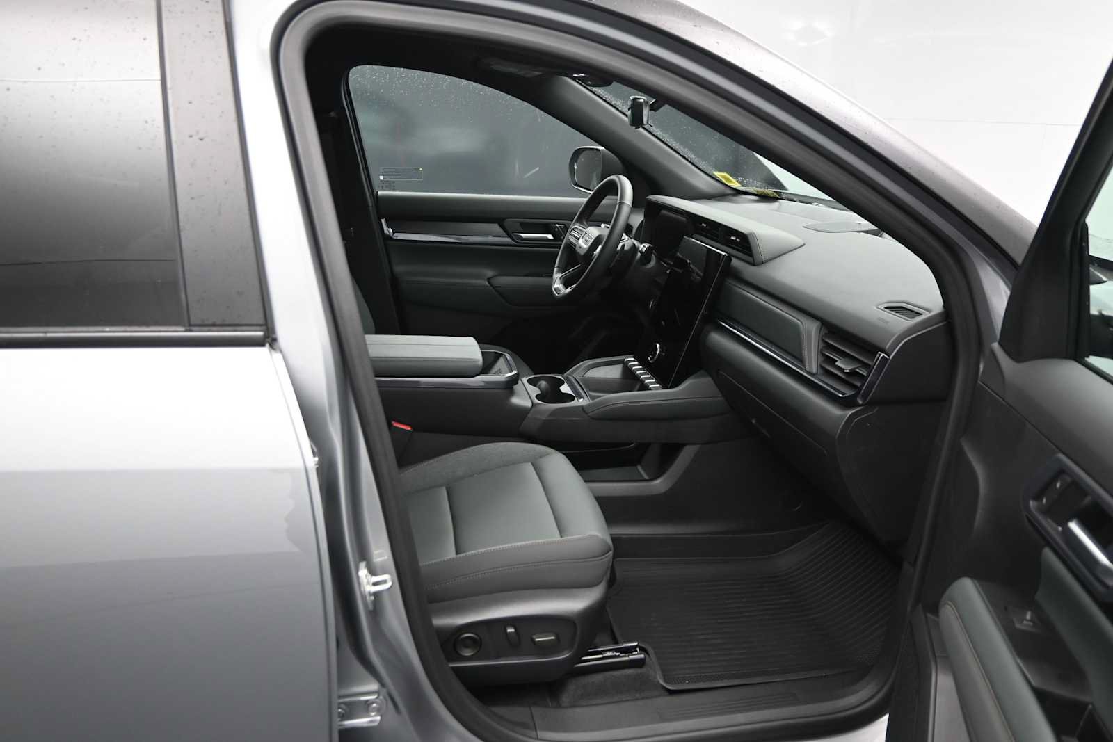 Used 2026 GMC Terrain AT4 w/ Convenience Package III AWD/4WD image 22