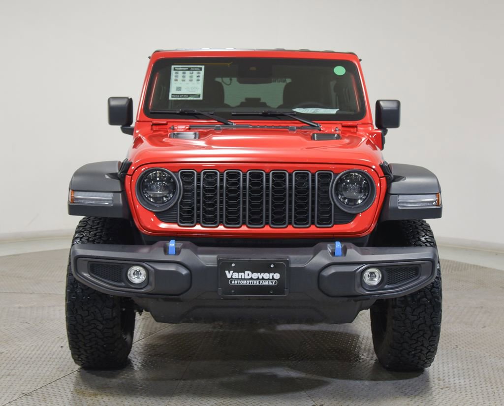 Used 2025 Jeep Wrangler Unlimited Rubicon 4xe w/ Convenience Group image 3