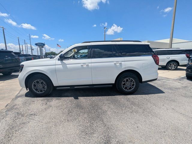 Used 2025 Ford Expedition Active RWD image 8