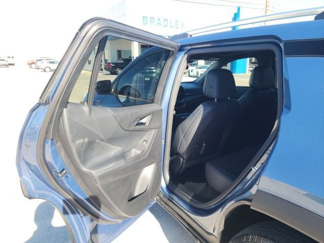 New 2026 Chevrolet Equinox LT w/ Convenience Package II FWD image 19