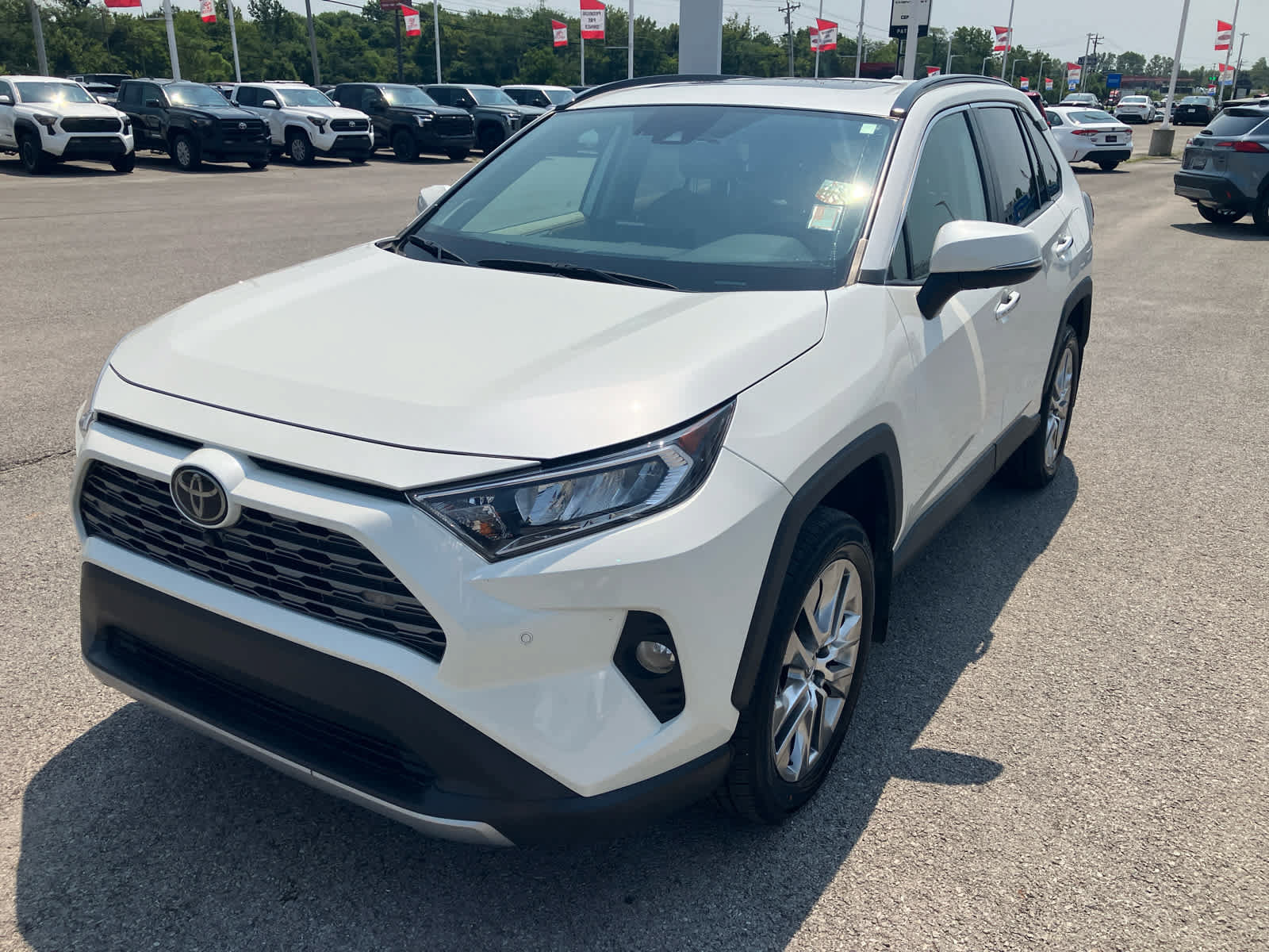 Certified 2020 Toyota RAV4 Limited AWD/4WD image 5