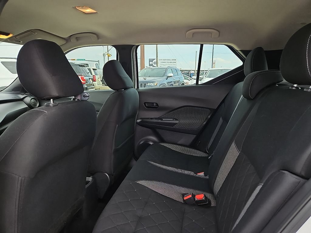 Used 2020 Nissan Kicks S FWD image 17