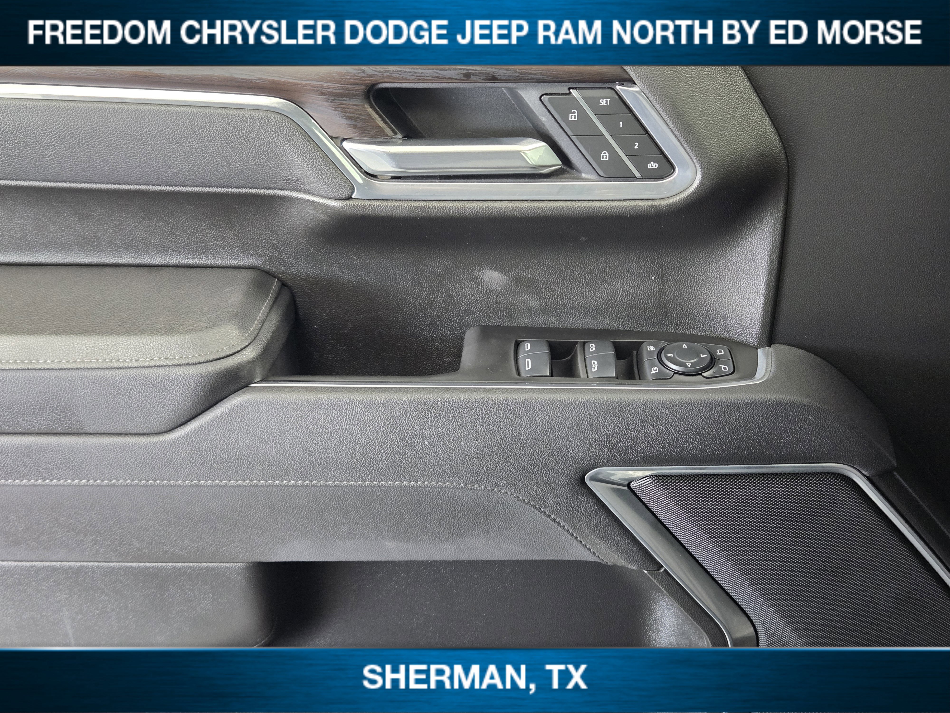 Used 2025 GMC Sierra 1500 SLT AWD/4WD image 17