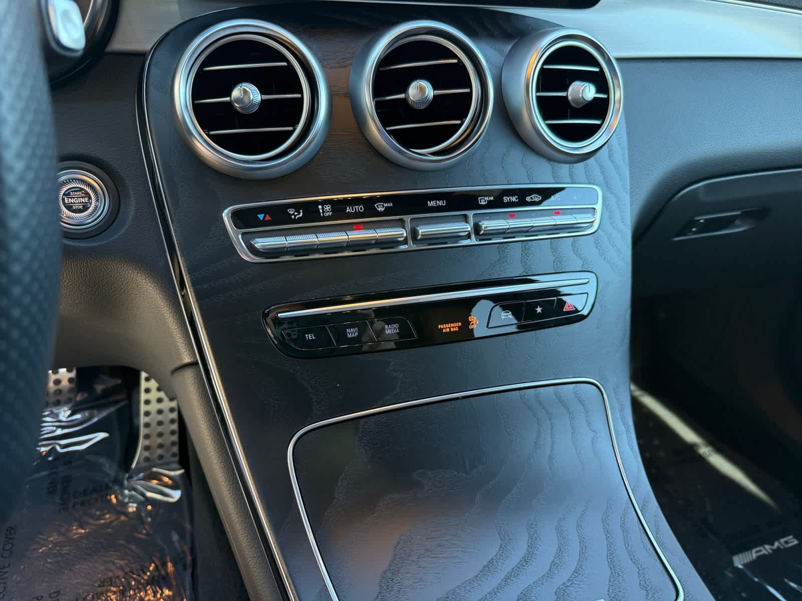 Certified 2022 Mercedes-Benz GLC 43 AMG 4MATIC image 21