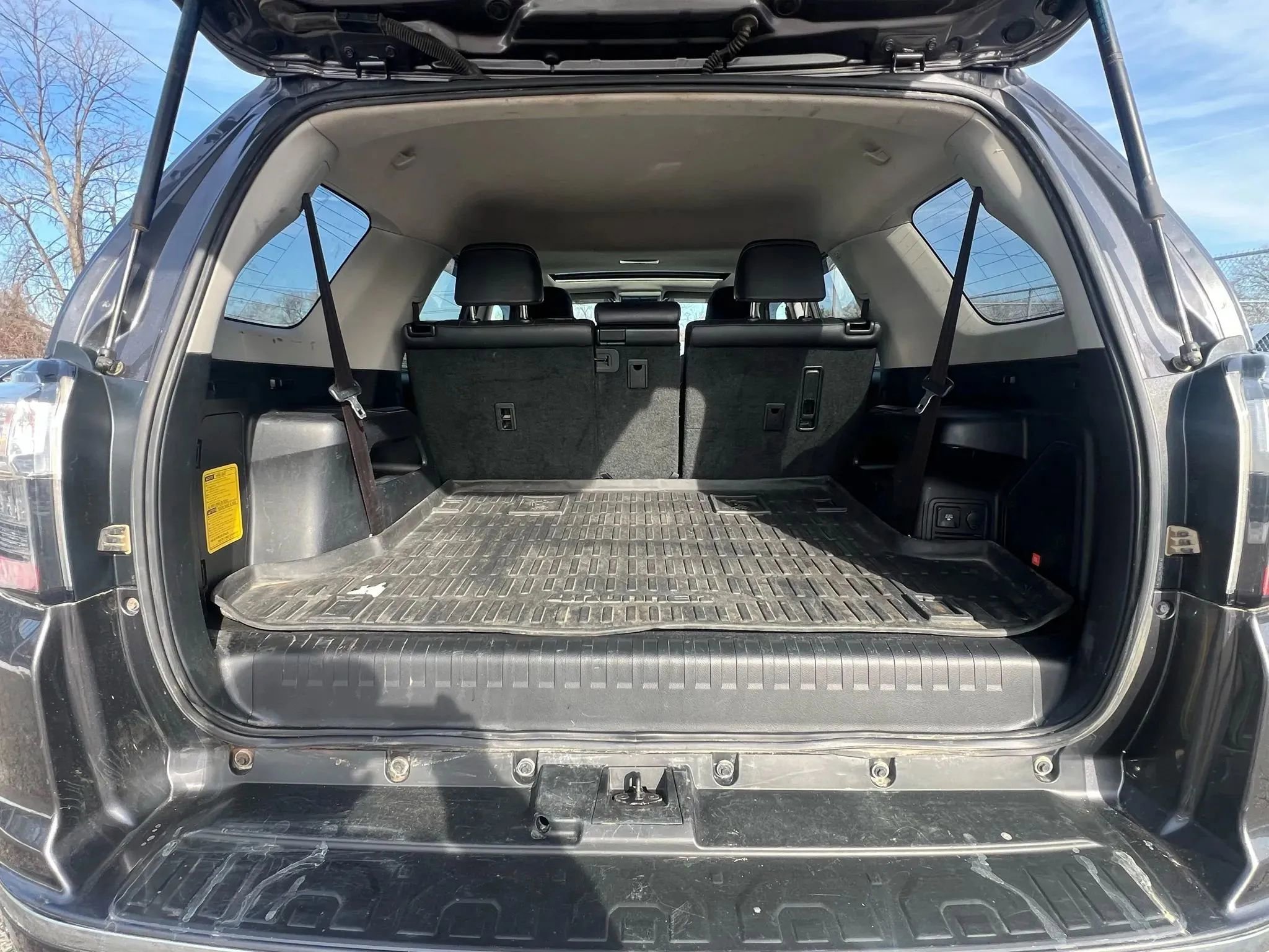 Used 2018 Toyota 4Runner Limited AWD/4WD image 9