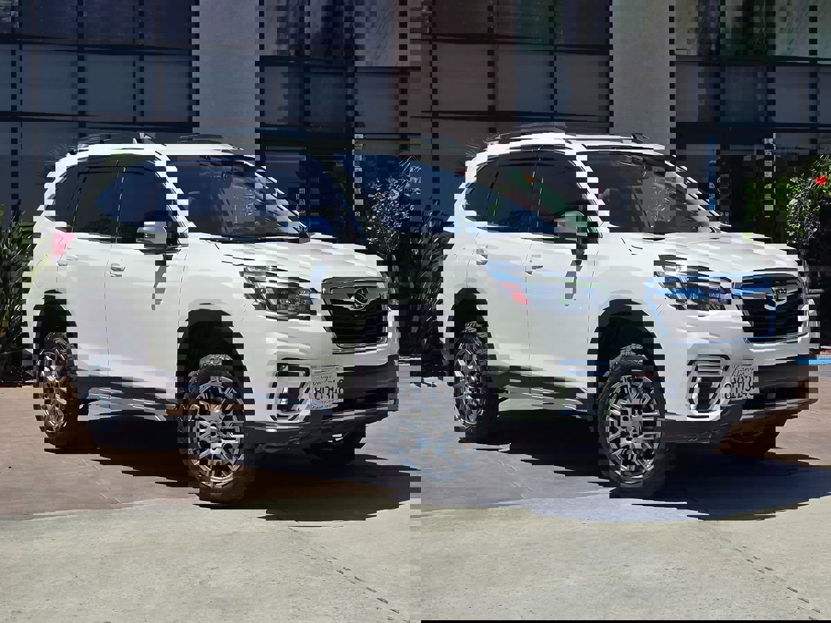 Used 2021 Subaru Forester Touring AWD/4WD image 3