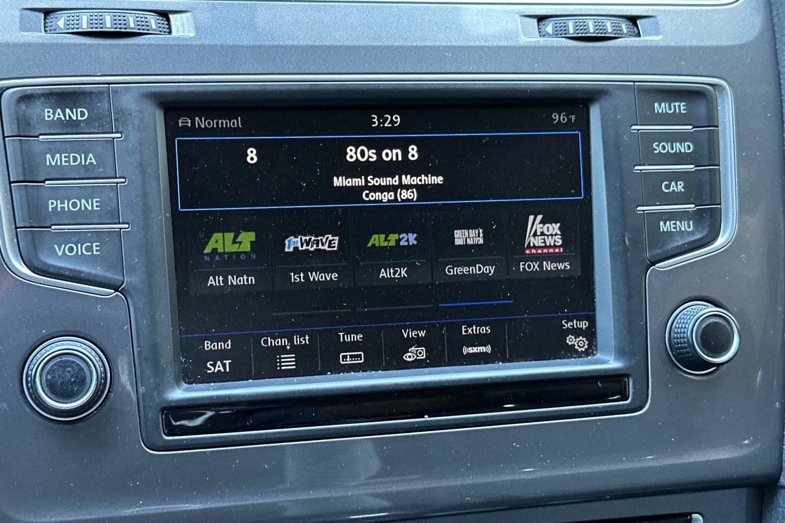 Used 2017 Volkswagen Golf Alltrack AWD/4WD image 17