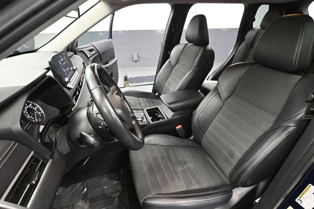 Used 2024 Mitsubishi Outlander SE AWD/4WD image 17