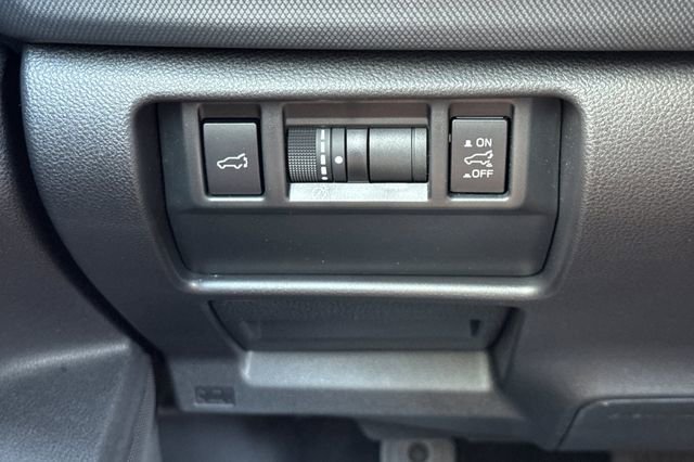 Used 2026 Subaru Forester Premium AWD/4WD image 31